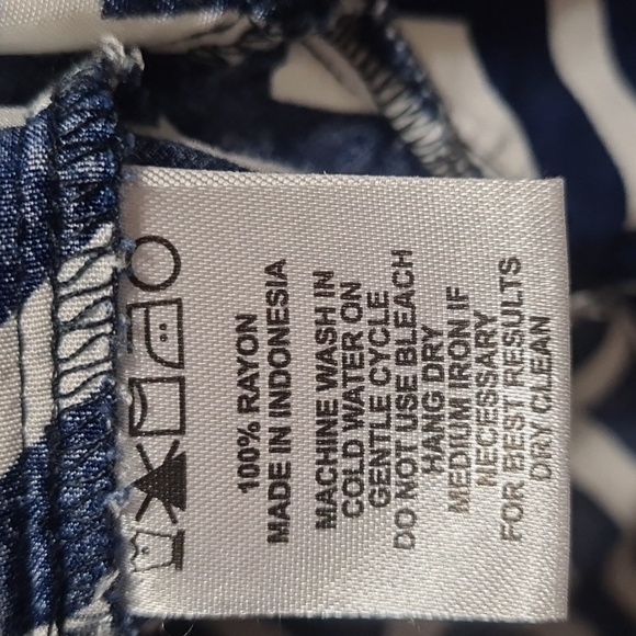 ⚫️🔴ESCAPADA  gorgeous mini dress - Picture 3 of 6